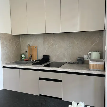 Jura Manyje דירה